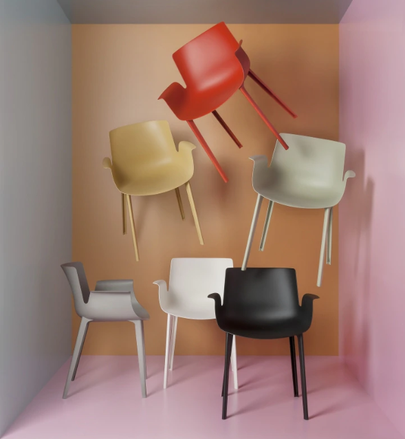 Sedia kartell plastica Piuma