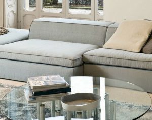 Tavolo in cristallo per il salotto