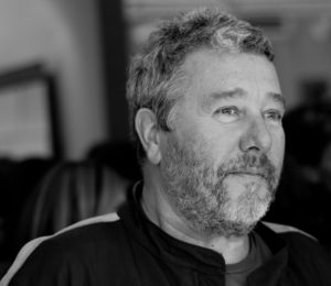philippe starck designer lavora con kartell, Fiam, Flos