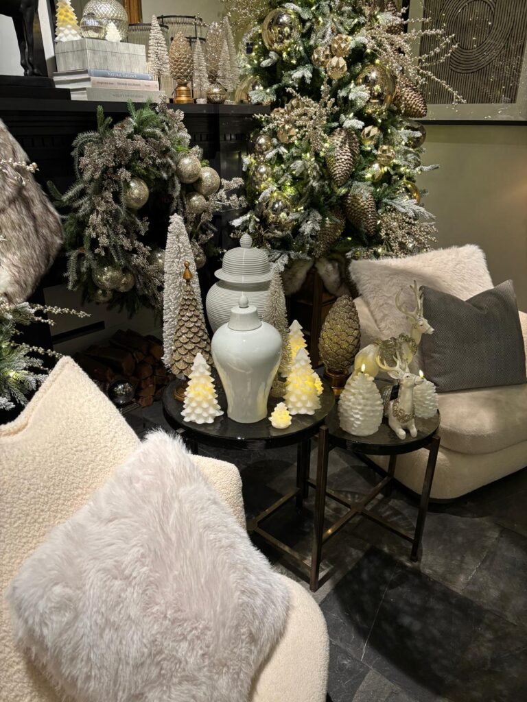 arredamento natalizio 2025 - ispirazione salotto ida'